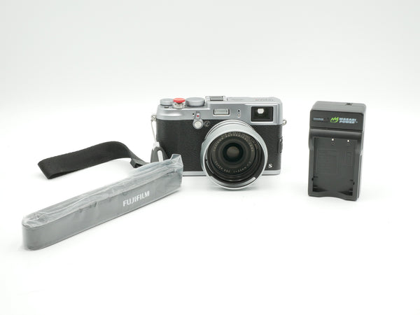 Used Fujifilm X100S (31A03576WW)