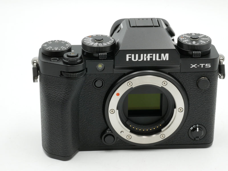 Used FUJIFILM X-T5 Mirrorless Camera Body Black (