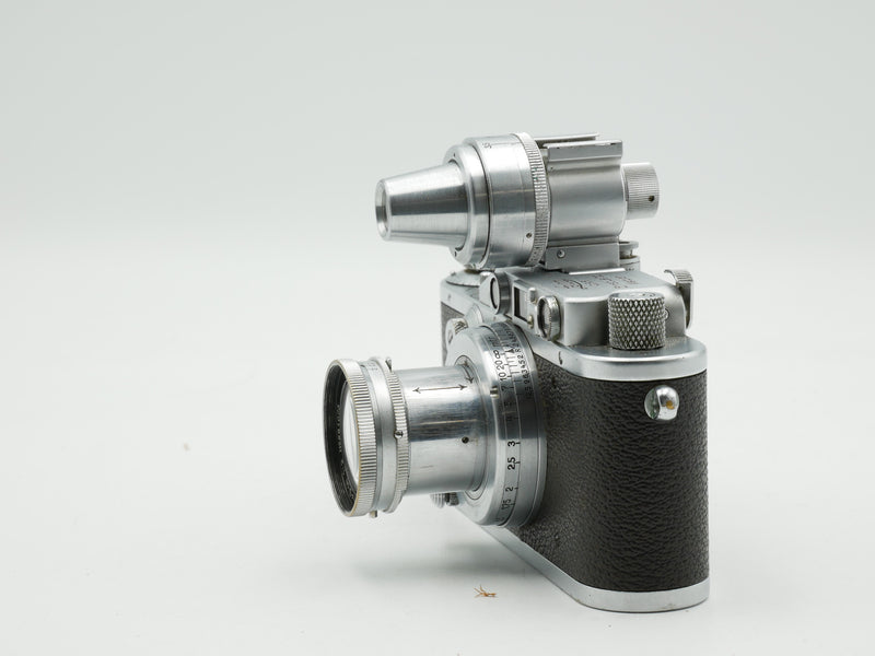 USED Leica III w/Summar 5cm f2 & Leather Case *Parts or Repair* (186841WW)