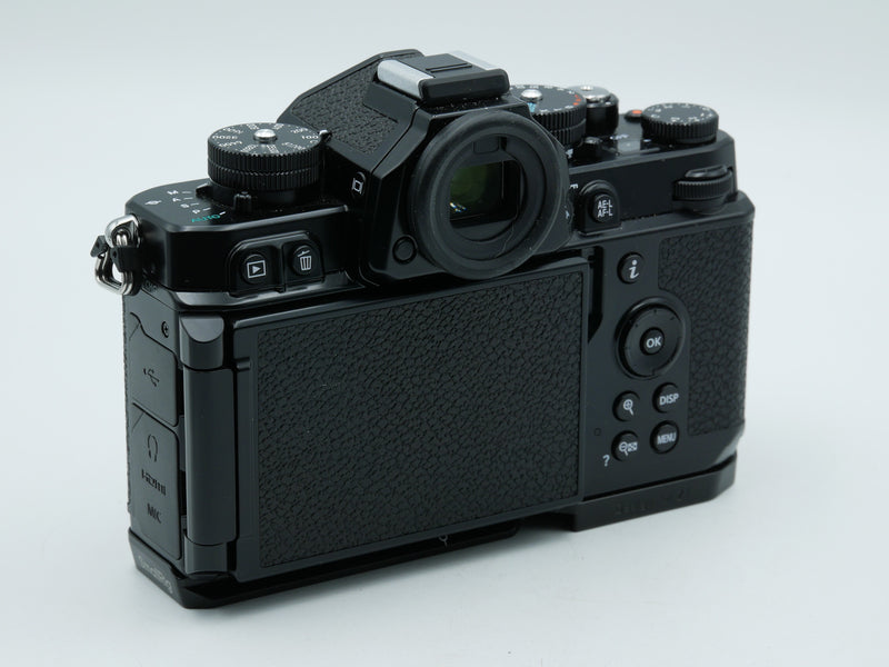 USED Nikon Zf Body only w/Smallrig Grip (3023625WW)