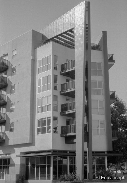Arista EDU DX 100 Black and White Negative Film (35mm Roll Film, 36 Exposures)