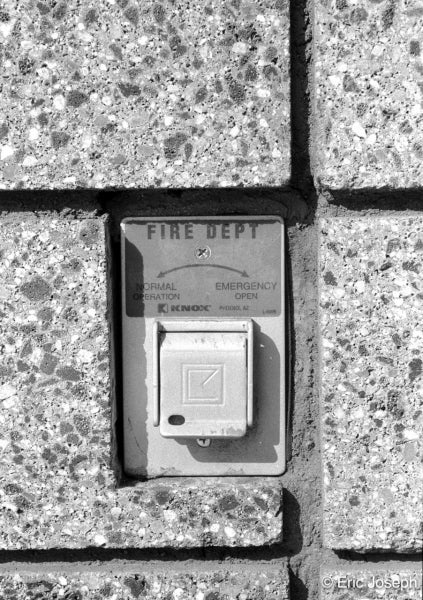 Arista EDU DX 100 Black and White Negative Film (35mm Roll Film, 36 Exposures)