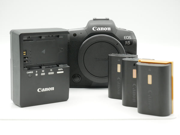 USED Canon EOS R5 Body Only (#212024000583WW)