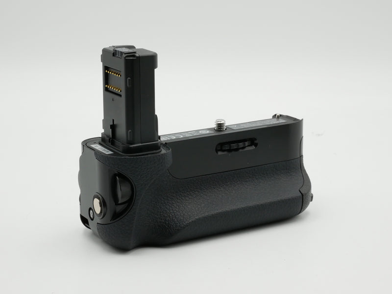 Used Sony VG-C4EM Battery Grip (3349382-IWW)