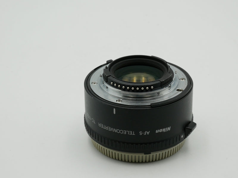 Used Nikon AF-S TC 1.7 II F-Mount Teleconverter (304386WW)