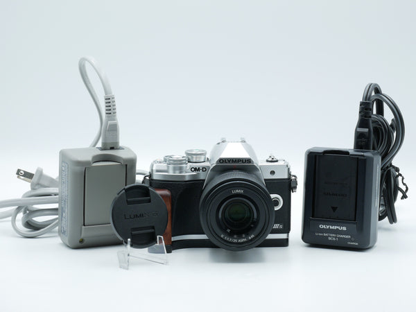 USED Olympus OM-D E-M10 IIIs + 25mm F1.7 Lumix (BJEA13532w+XB3GF202544WWWW)