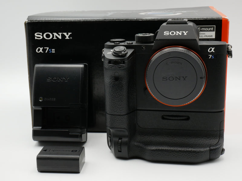 Used Sony A7Sii Body W/ Grip (3405952WW)